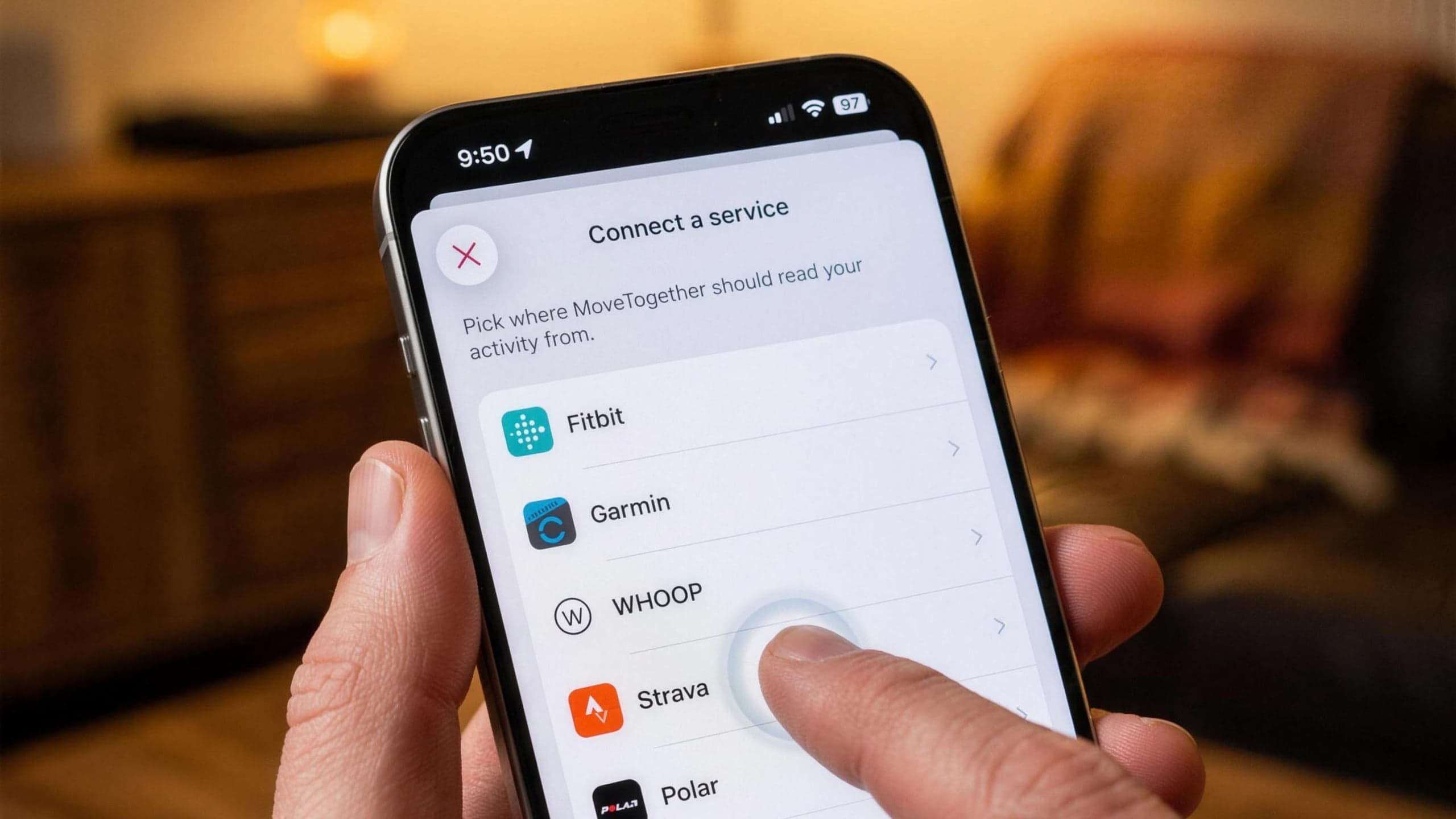 Ein Handybildschirm mitten in der Verbindung, der einer Fitness-App Lesezugriff auf ein Wearable-Konto gewährt.